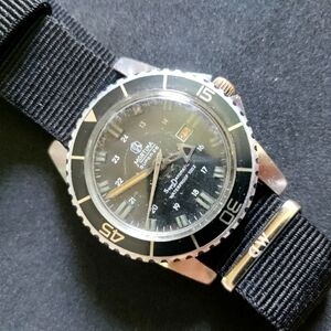 Vintage Mortima Super Datomatic 60's French skindiver, original running CAT66